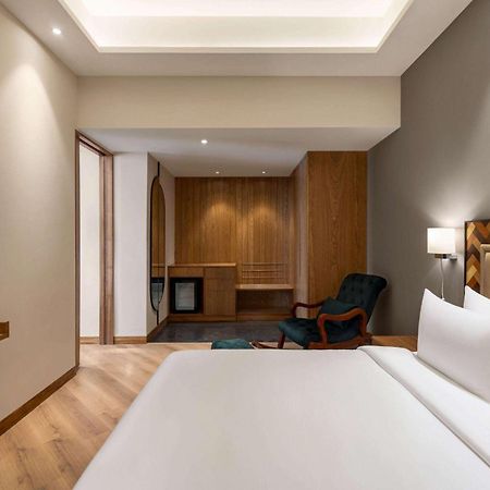 Ramada Encore By Wyndham Amritsar Airport Buitenkant foto