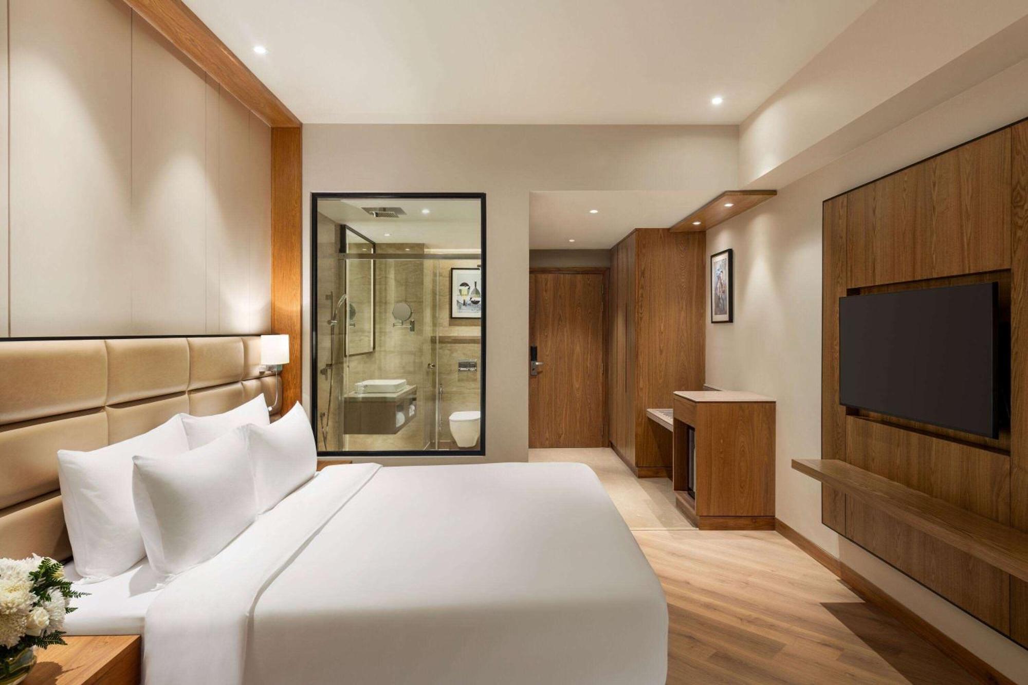 Ramada Encore By Wyndham Amritsar Airport Buitenkant foto