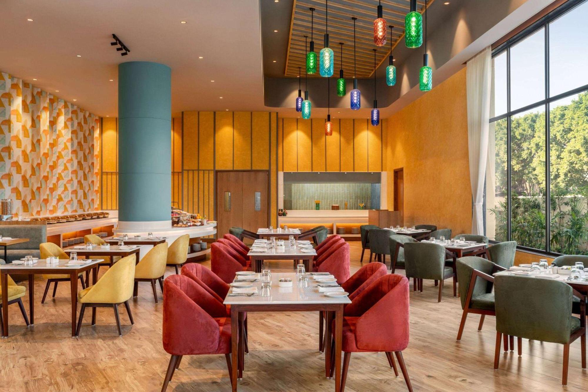 Ramada Encore By Wyndham Amritsar Airport Buitenkant foto