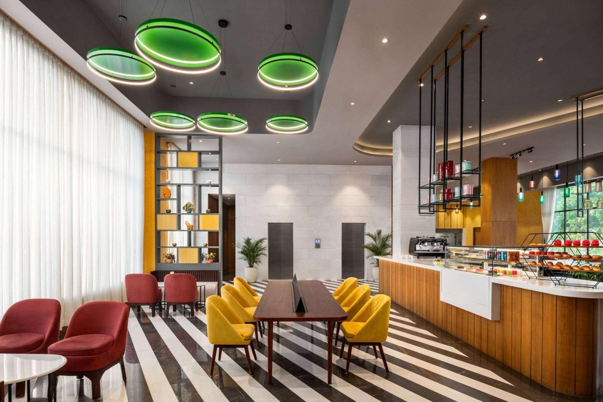 Ramada Encore By Wyndham Amritsar Airport Buitenkant foto